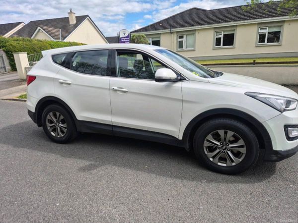 Hyundai Santa Fe SUV, Diesel, 2015, White