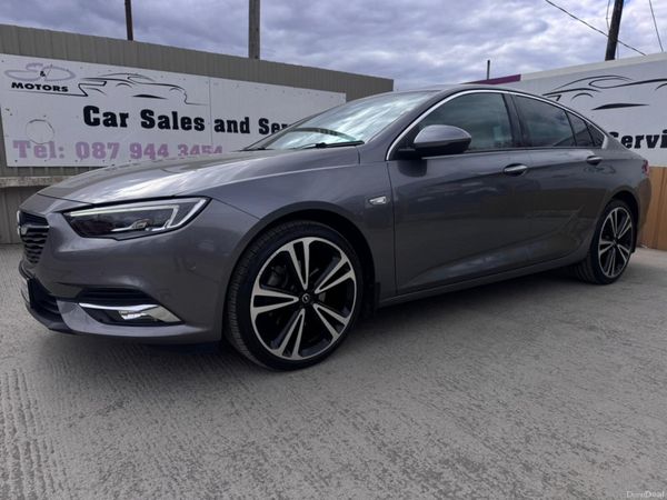 Opel Insignia Hatchback, Diesel, 2017, Grey