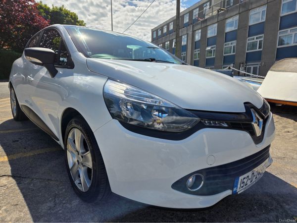 Renault Clio Hatchback, Petrol, 2015, White