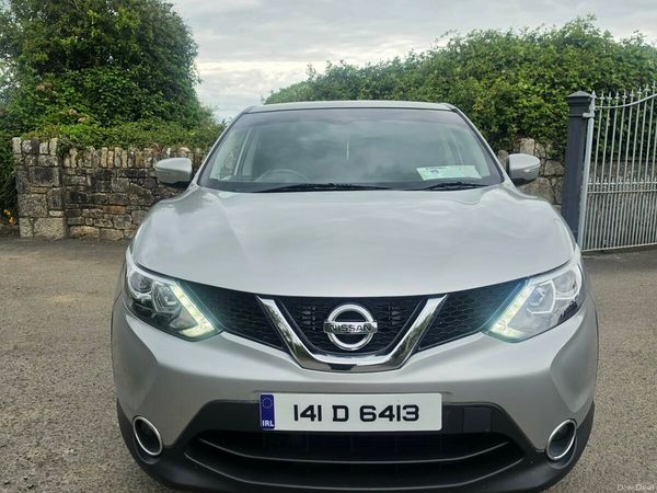 Nissan Qashqai Hatchback, Diesel, 2014, Silver
