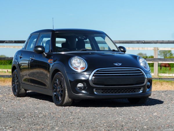 Mini One Estate/Jeep, Diesel, 2016, Black