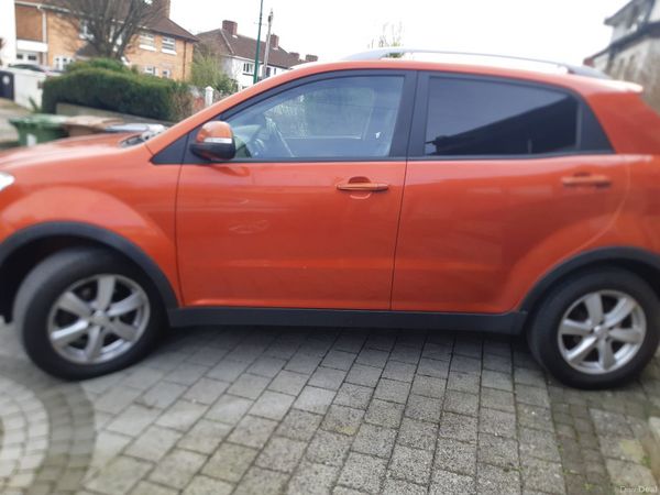 SsangYong Korando SUV, Diesel, 2013, Red