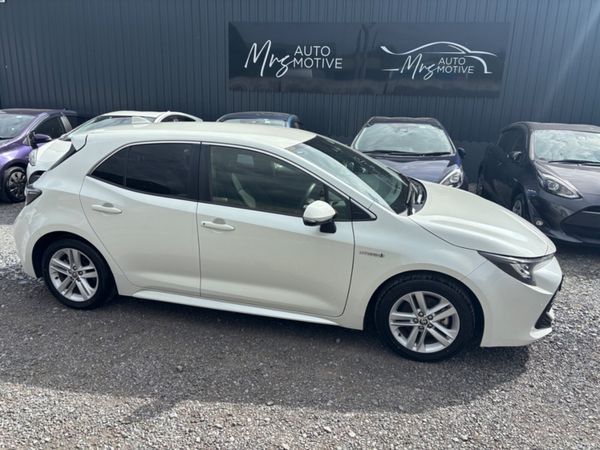Toyota Corolla Hatchback, Petrol Hybrid, 2019, White