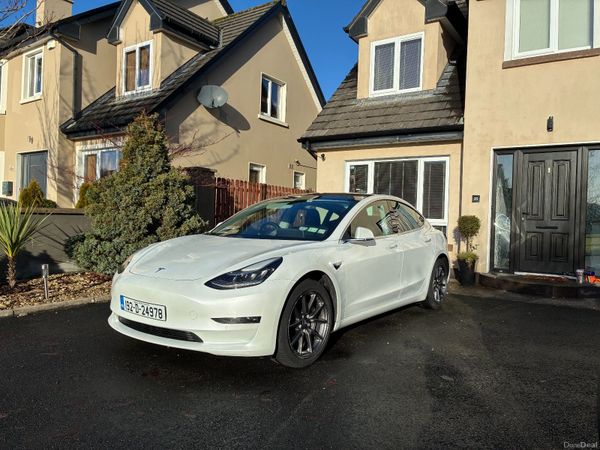 Tesla Model 3 Saloon, Electric, 2019, White