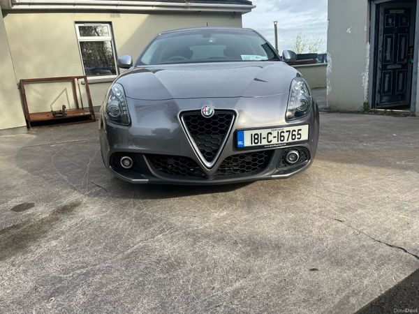 Alfa Romeo Giulietta Hatchback, Diesel, 2018, Grey