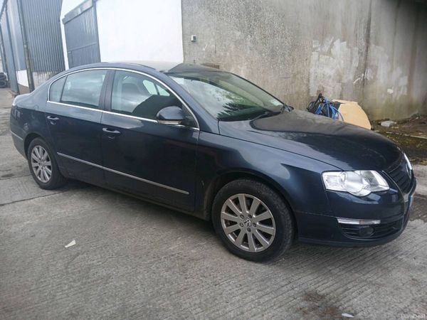 Volkswagen Passat Saloon, Diesel, 2007, Blue