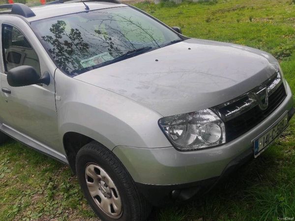 Dacia Duster SUV, Diesel, 2014, Silver