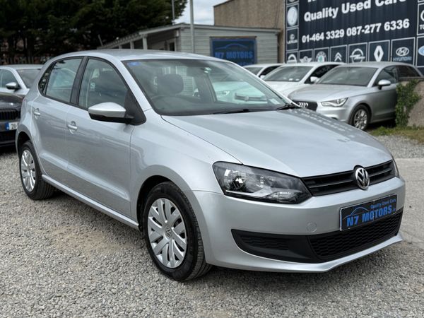 Volkswagen Polo Hatchback, Petrol, 2012, Silver