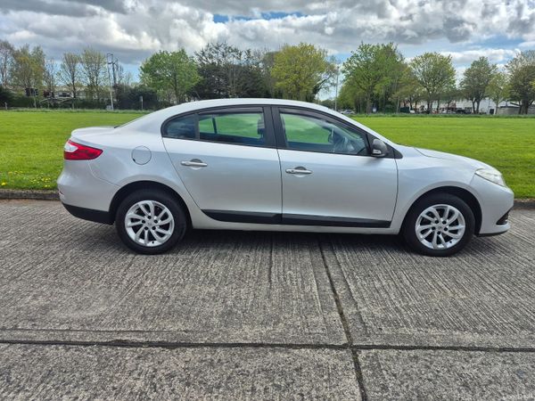 Renault Fluence Saloon, Diesel, 2014, Silver