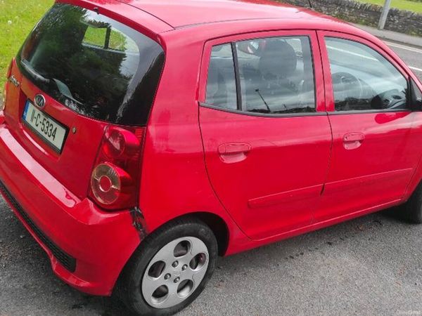 Kia Picanto Hatchback, Petrol, 2011, Red