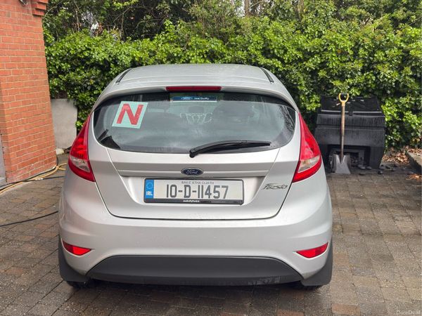 Ford Fiesta Hatchback, Petrol, 2010, Silver