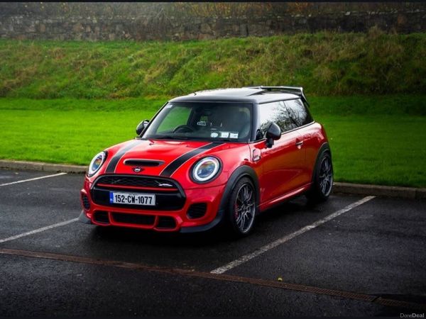Mini Cooper Hatchback, Petrol, 2015, Red