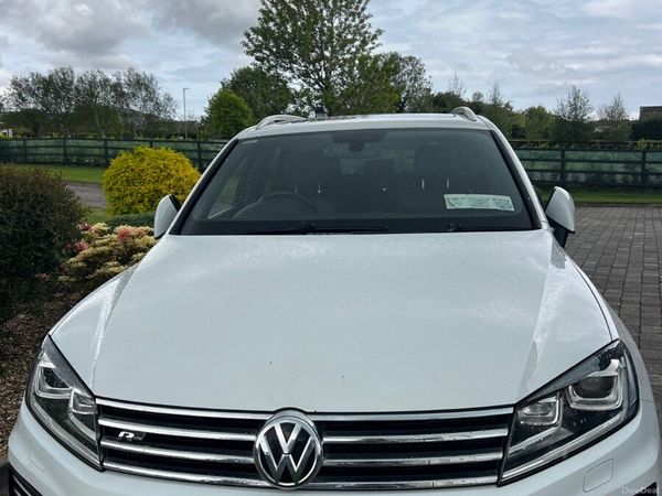 Volkswagen Touareg SUV, Diesel, 2017, White