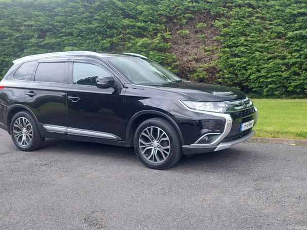 Mitsubishi Outlander SUV, Diesel, 2017, Black