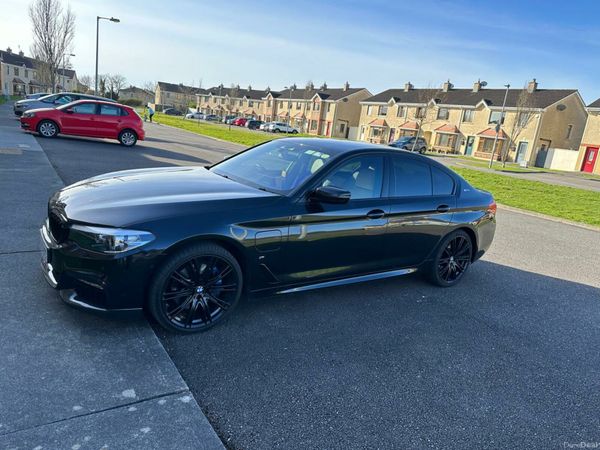 BMW 5-Series Saloon, Petrol Plug-in Hybrid, 2017, Black