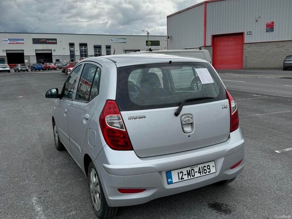 Hyundai i10 Hatchback, Petrol, 2012, Silver
