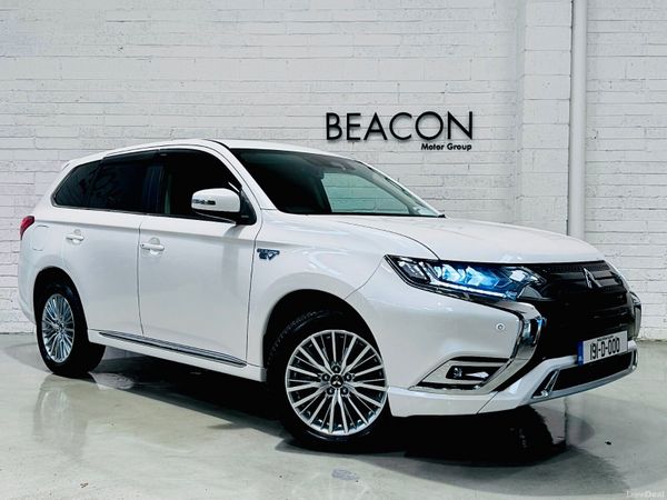 Mitsubishi Outlander SUV, Petrol Plug-in Hybrid, 2019, White
