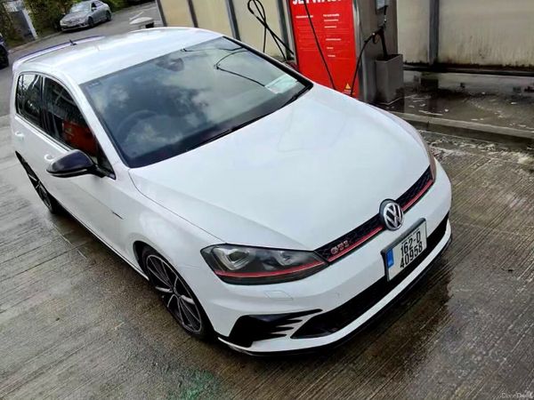 Volkswagen Golf Hatchback, Petrol, 2016, White