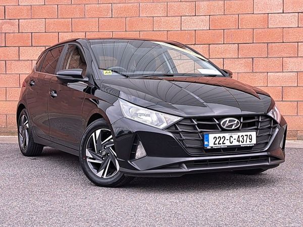 Hyundai i20 Hatchback, Petrol, 2022, Black