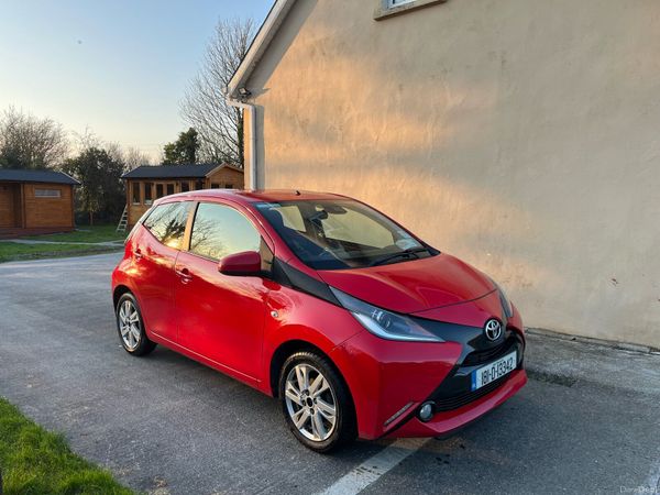 Toyota Aygo Hatchback, Petrol, 2018, Red