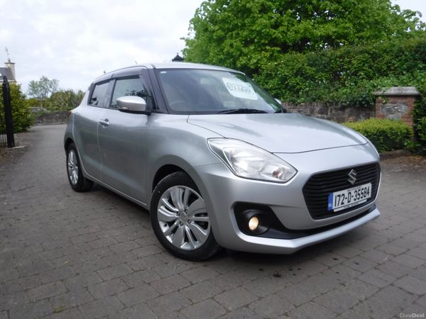 Suzuki Swift Hatchback, Petrol, 2017, Silver
