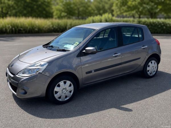 Renault Clio Hatchback, Ethanol Petrol, 2011, Grey