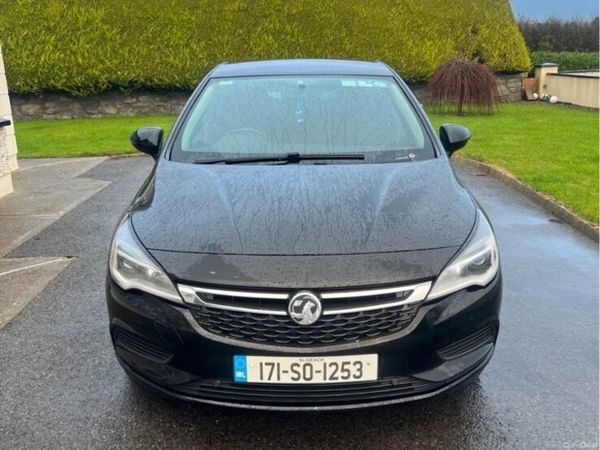 Vauxhall Astra Hatchback, Diesel, 2017, Black