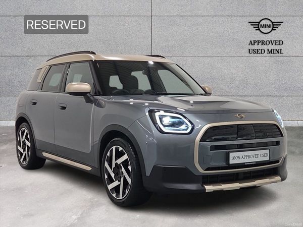 Mini Countryman SUV, Electric, 2024, Green