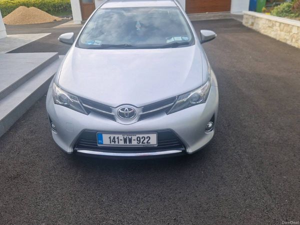 Toyota Auris MPV, Petrol, 2014, Silver