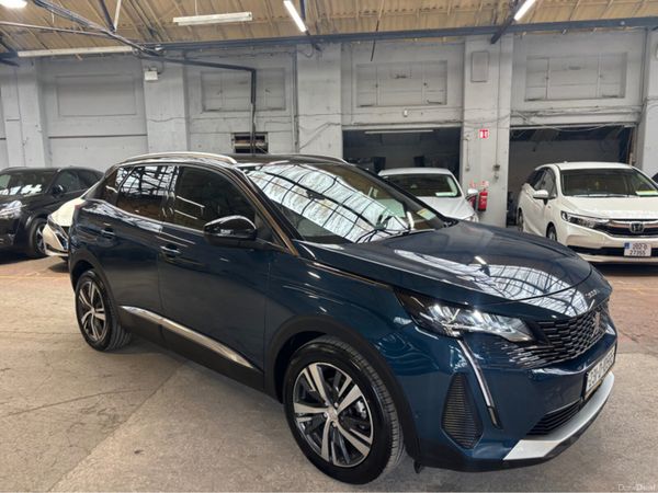 Peugeot 3008 MPV, Diesel, 2023, Blue