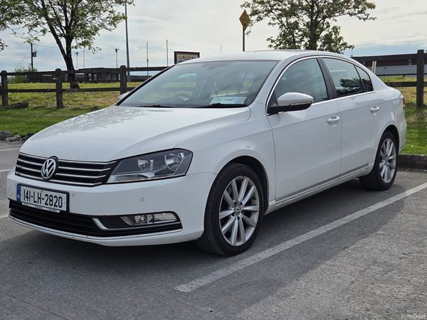 Volkswagen Passat Saloon, Diesel, 2014, White