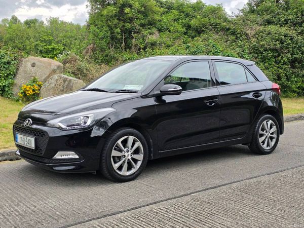 Hyundai i20 Hatchback, Petrol, 2017, Black