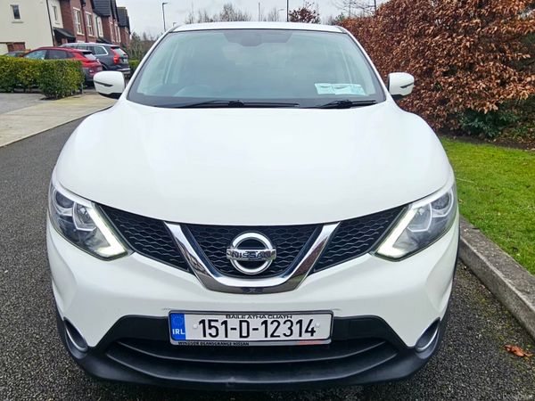Nissan Qashqai Hatchback, Diesel, 2015, White