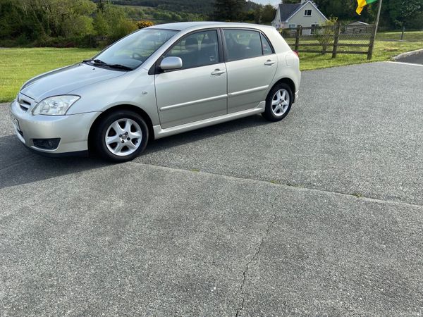 Toyota Corolla Hatchback, Petrol, 2006, Silver