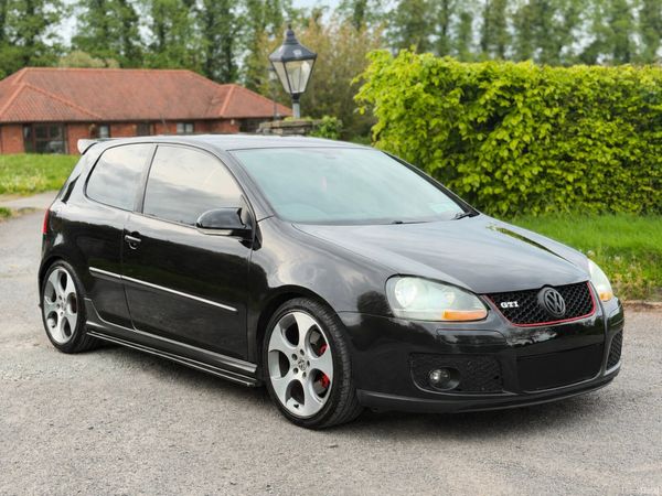 Volkswagen Golf Hatchback, Petrol, 2008, Black