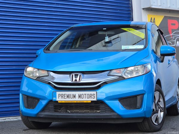 Honda Fit Hatchback, Petrol Hybrid, 2014, Blue