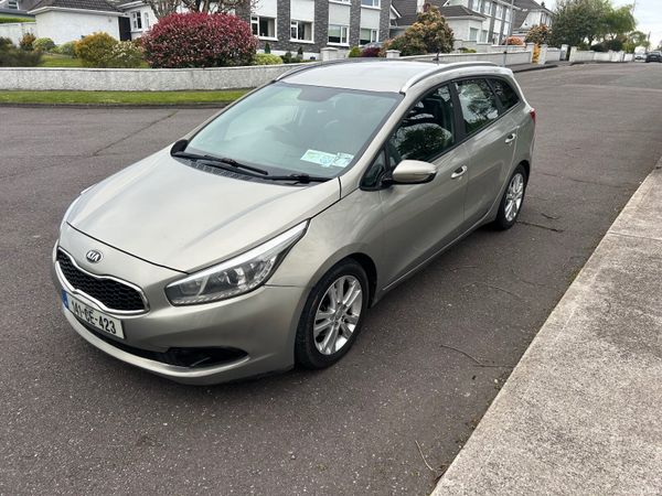 Kia Ceed Estate/Jeep, Diesel, 2014, Silver