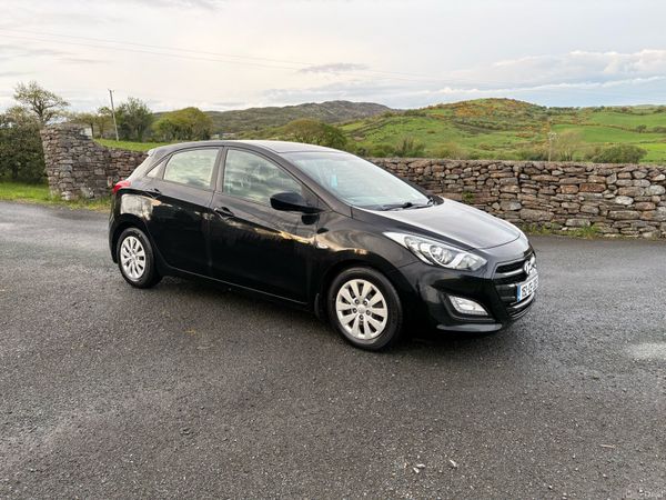 Hyundai i30 Hatchback, Petrol, 2015, Black