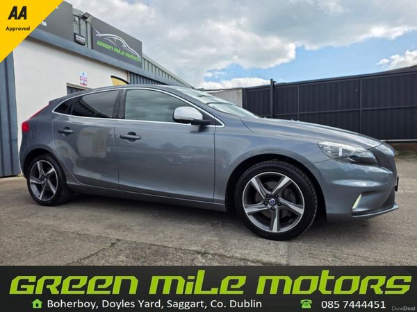 Volvo V40 Hatchback, Diesel, 2016, Grey
