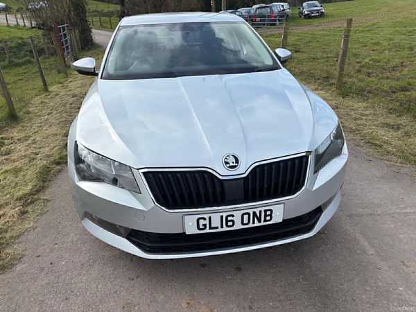 Skoda Superb Hatchback, Diesel, 2016, Silver