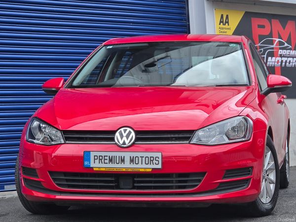 Volkswagen Golf Hatchback, Petrol, 2013, Red