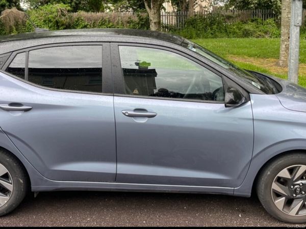 Hyundai i10 Hatchback, Petrol, 2024, Blue