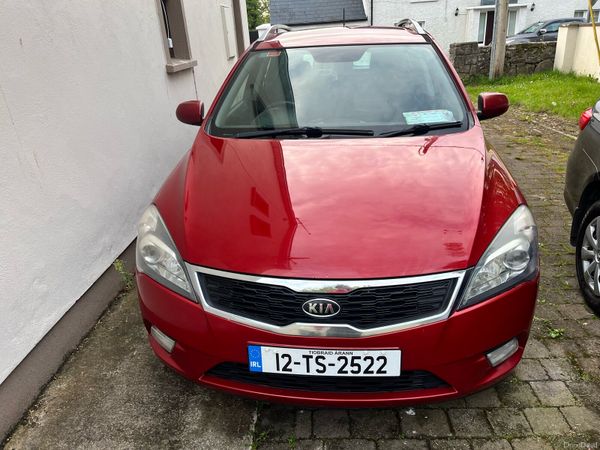 Kia Ceed Estate, Diesel, 2012, Red