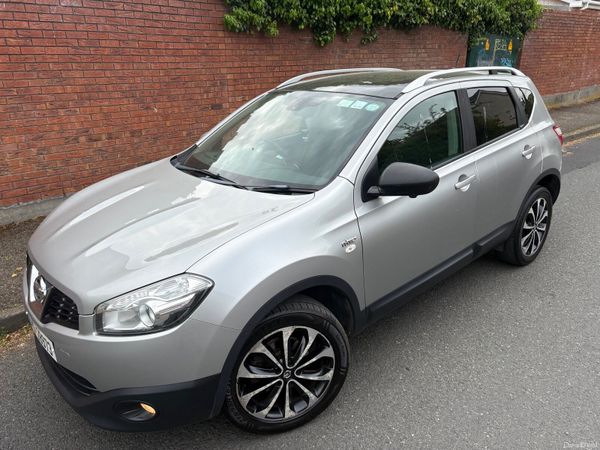 Nissan Qashqai Hatchback, Diesel, 2013, Silver
