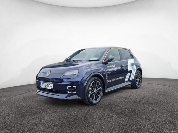 Renault 5 Hatchback, Electric, 2025, Blue