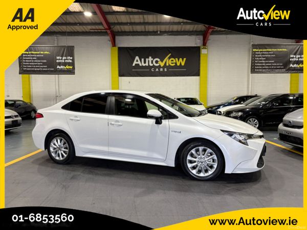 Toyota Corolla Saloon, Petrol Hybrid, 2021, White