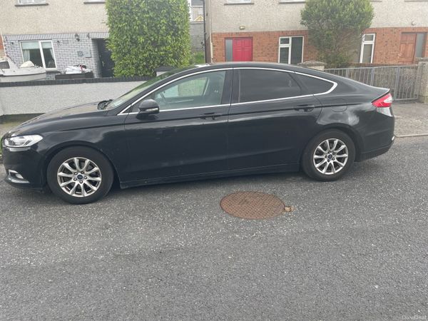 Ford Mondeo Hatchback, Diesel, 2016, Black