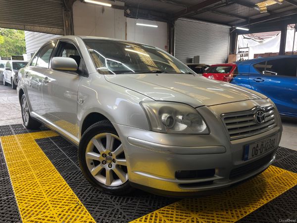 Toyota Avensis Saloon, Petrol, 2006, Silver