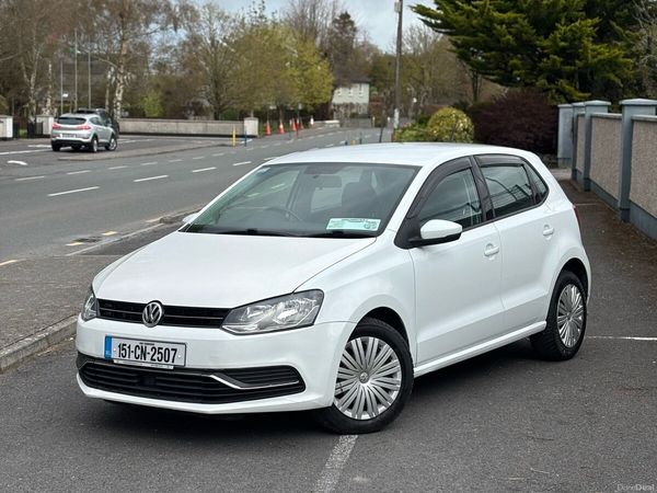 Volkswagen Polo Hatchback, Petrol, 2015, White