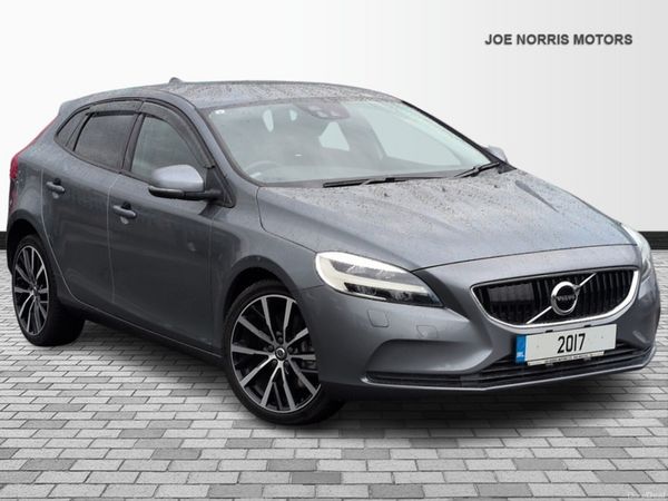 Volvo V40 Hatchback, Diesel, 2017, Grey